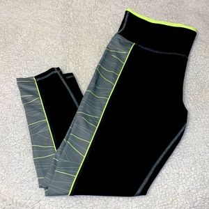 Xersion Women’s 7/8 length leggings - XL